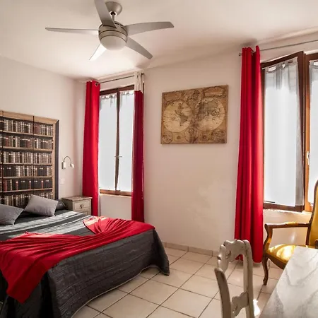 Les Orangers Hotel 2*