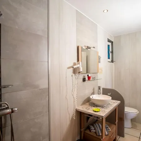 Hotel Les Orangers 2*