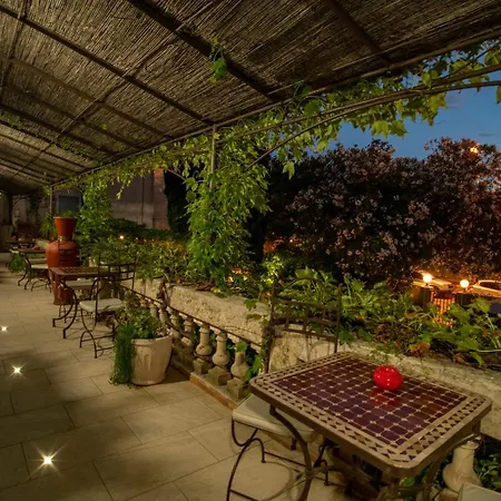 Les Orangers 2* Hyères