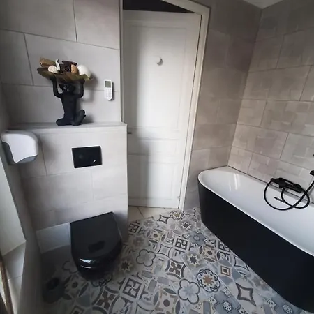 Les Orangers 2* 히에레