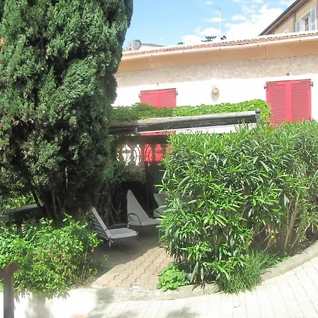Hotel Les Orangers