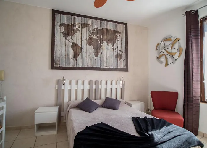 Les Orangers 2* הייר