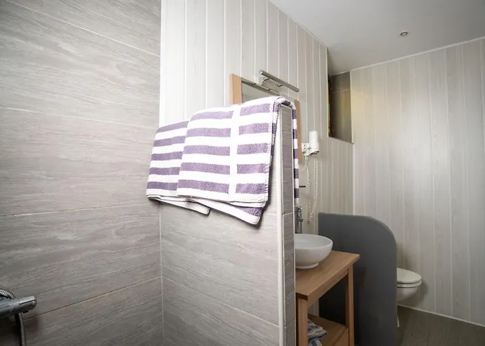 Hotel Les Orangers 2*