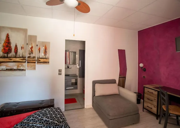 Les Orangers 2* הייר