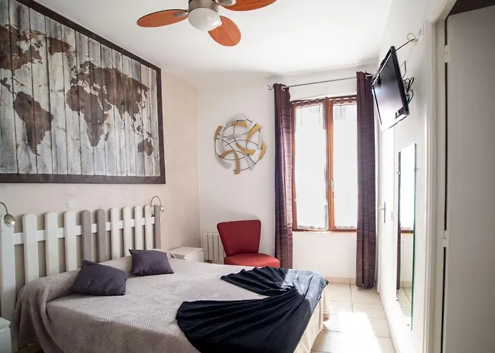 Les Orangers מלון הייר