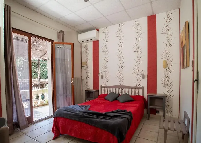 Les Orangers 2* Hyères