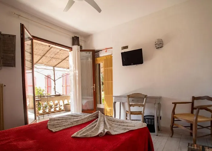 Les Orangers Hotel 2*