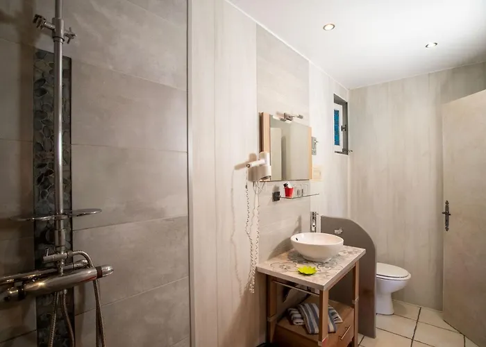 Hotel Les Orangers 2*