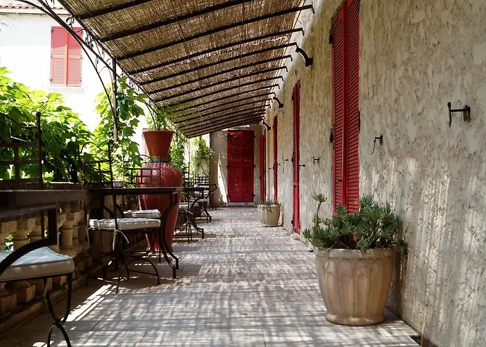 Les Orangers Hotel 2*