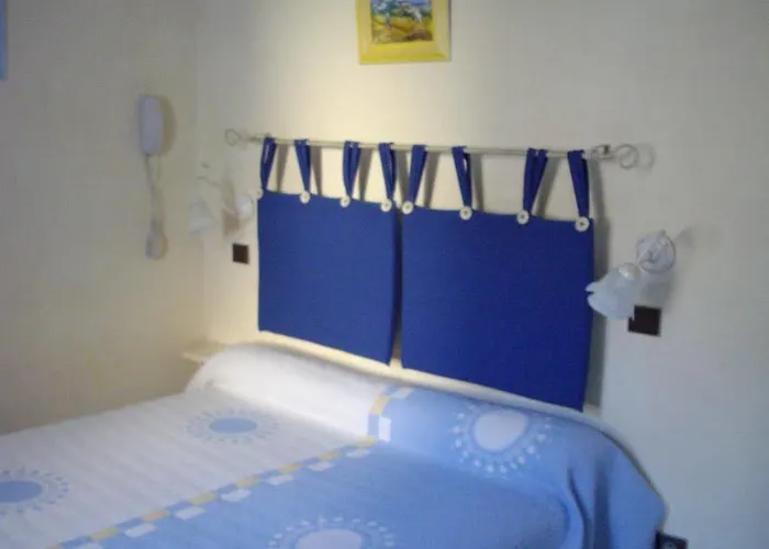 Les Orangers 2* הייר